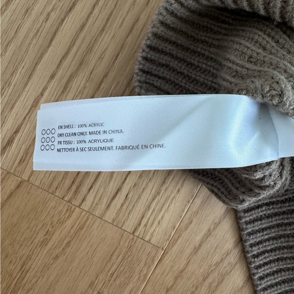 En Saison Sweater Pullover with shoulder pads Size: XS - Picture 7 of 10